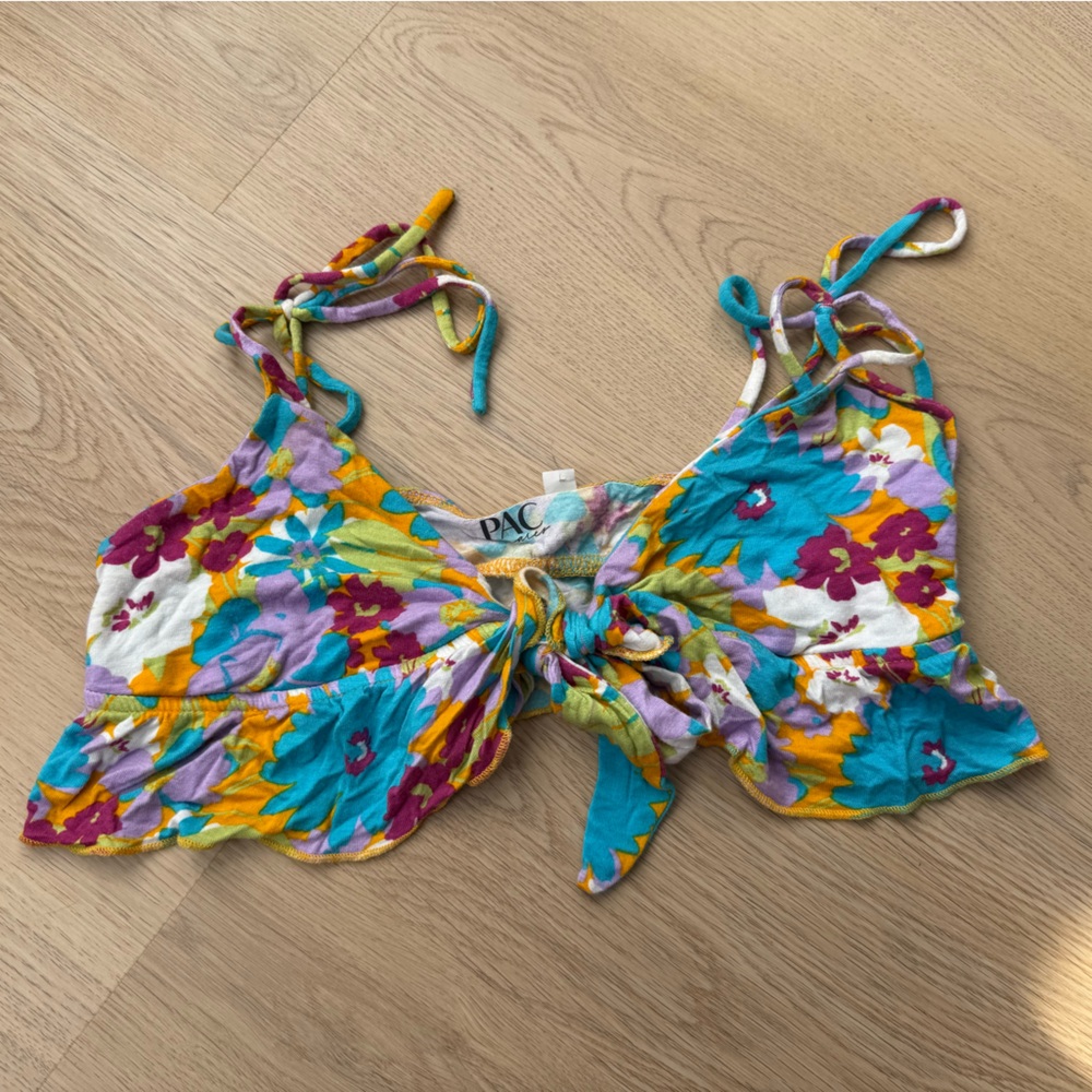 PacSun Multicolor Floral Tie-Front Crop Top